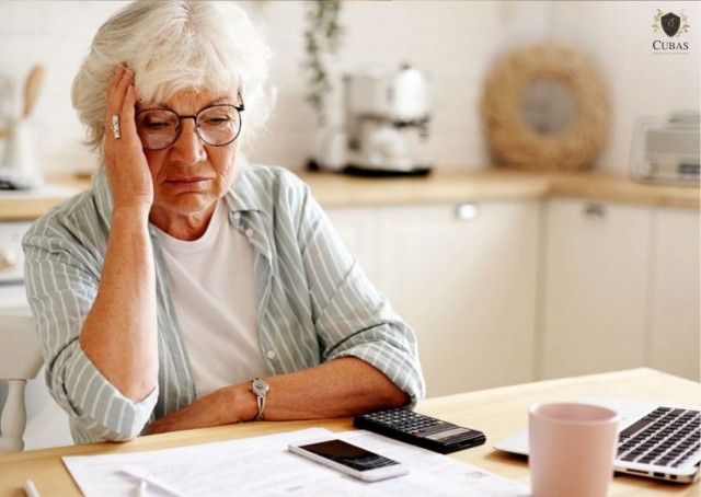 Banco indenizar� idosa por cinco empr�stimos consignados contratados com assinaturas falsas