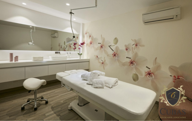 Cl�nica deve indenizar consumidores que sofreram queimaduras ap�s bronzeamento artificial