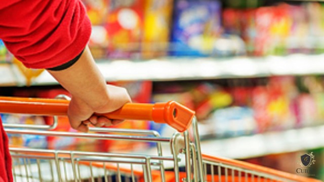 Supermercado indenizar adolescente aps abordagem truculenta de segurana