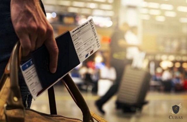 Voo cancelado na pandemia implica ressarcimento, mas n�o configura dano moral