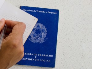 Caixa dever pagar FGTS a trabalhadora demitida
