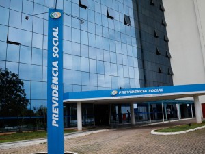Homem com deficincia e sem renda para prover o prprio sustento deve receber beneficio assistencial