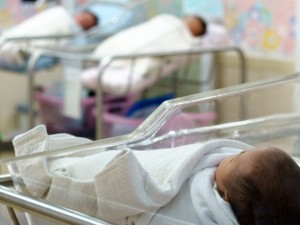 Me com filho na UTI por 41 dias, diz TJ, tem direito a prorrogar licena-maternidade